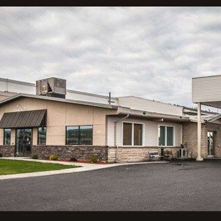 Howard Johnson By Wyndham Thunder Bay Eksteriør billede